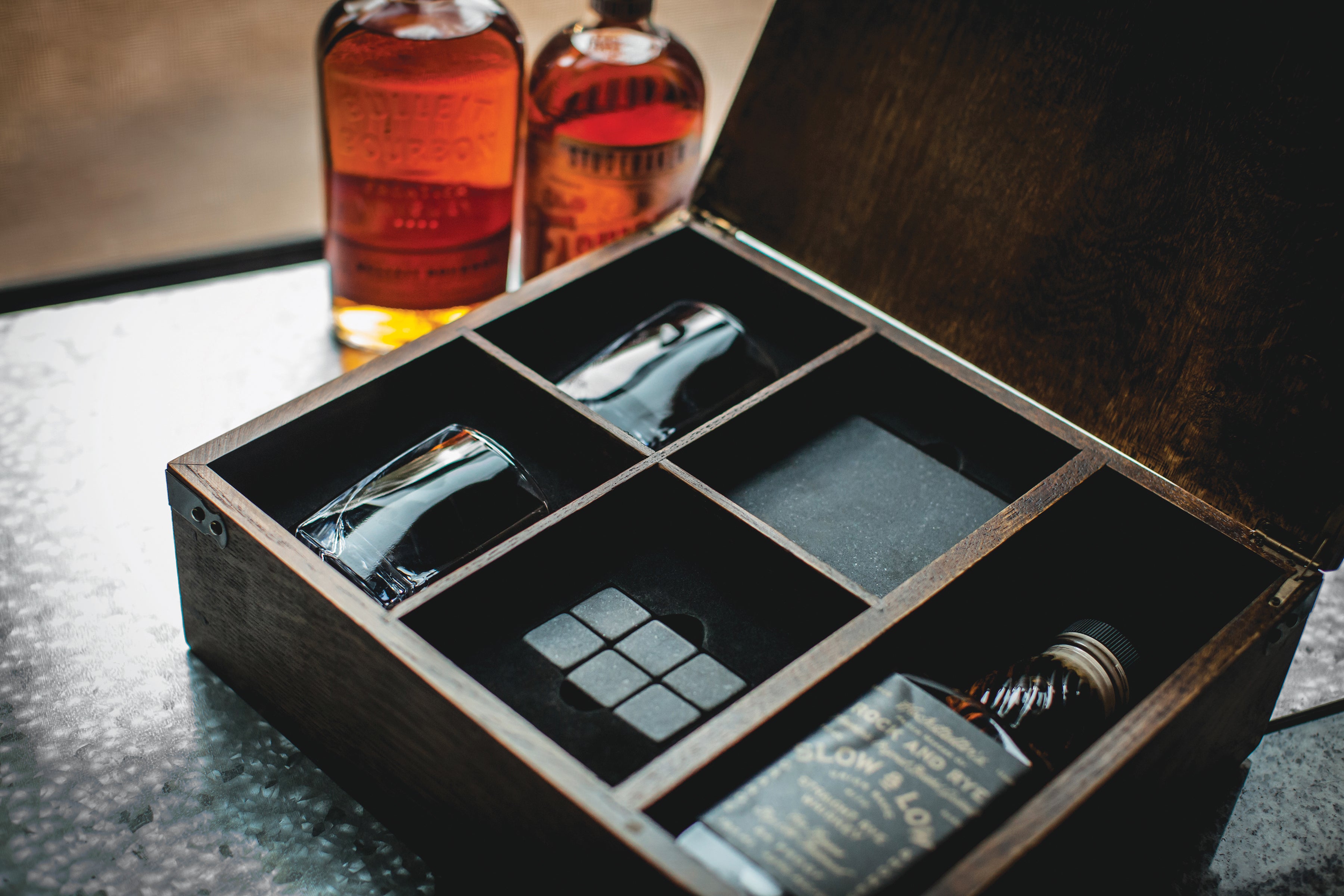 Atlanta Braves - Whiskey Box Gift Set