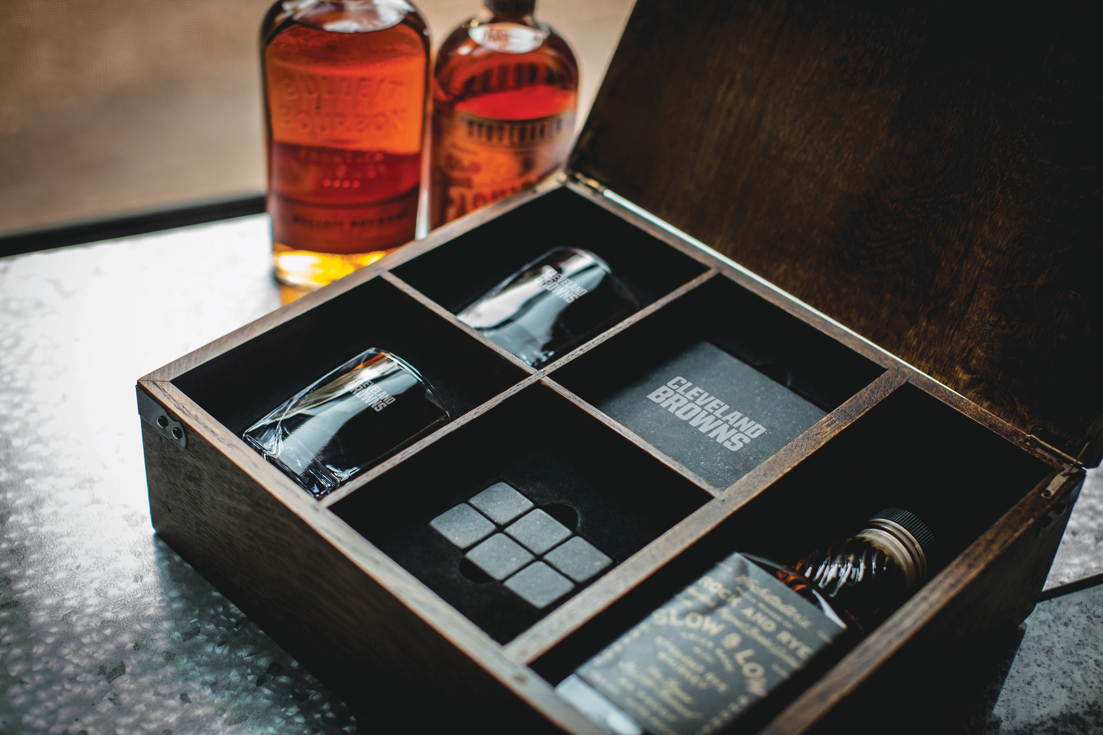 Cleveland Browns - Whiskey Box Gift Set