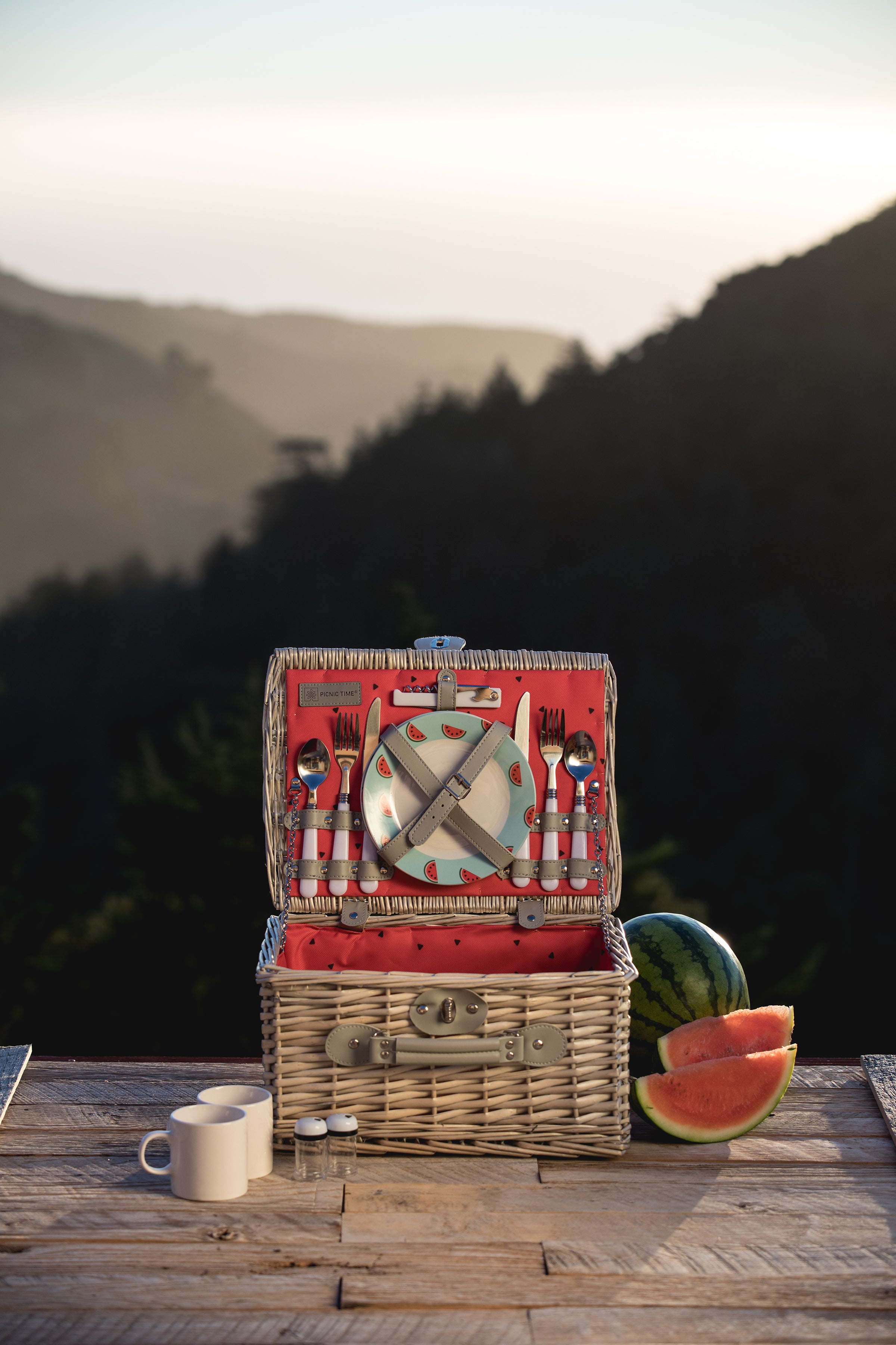 Catalina Picnic Basket