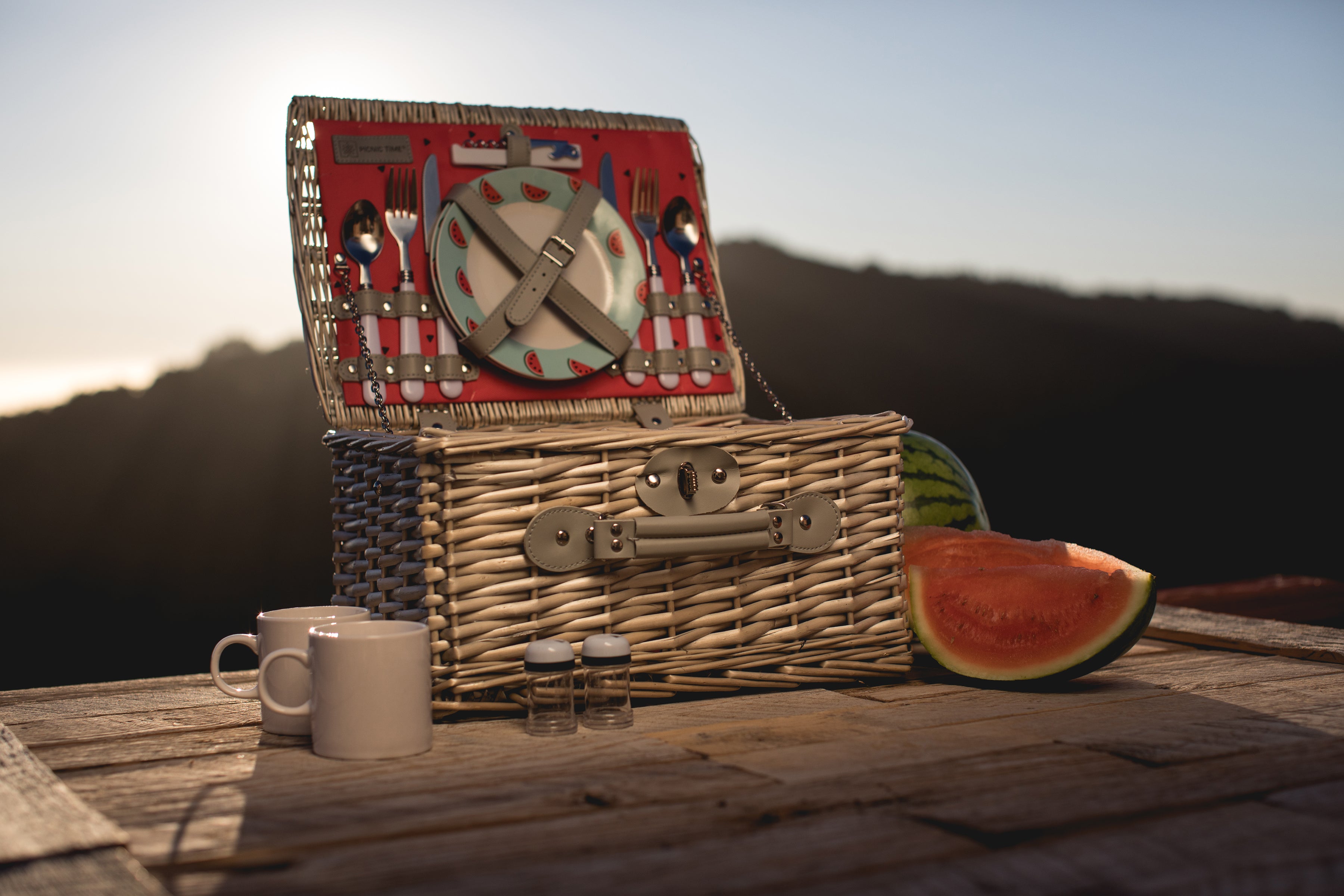 Catalina Picnic Basket
