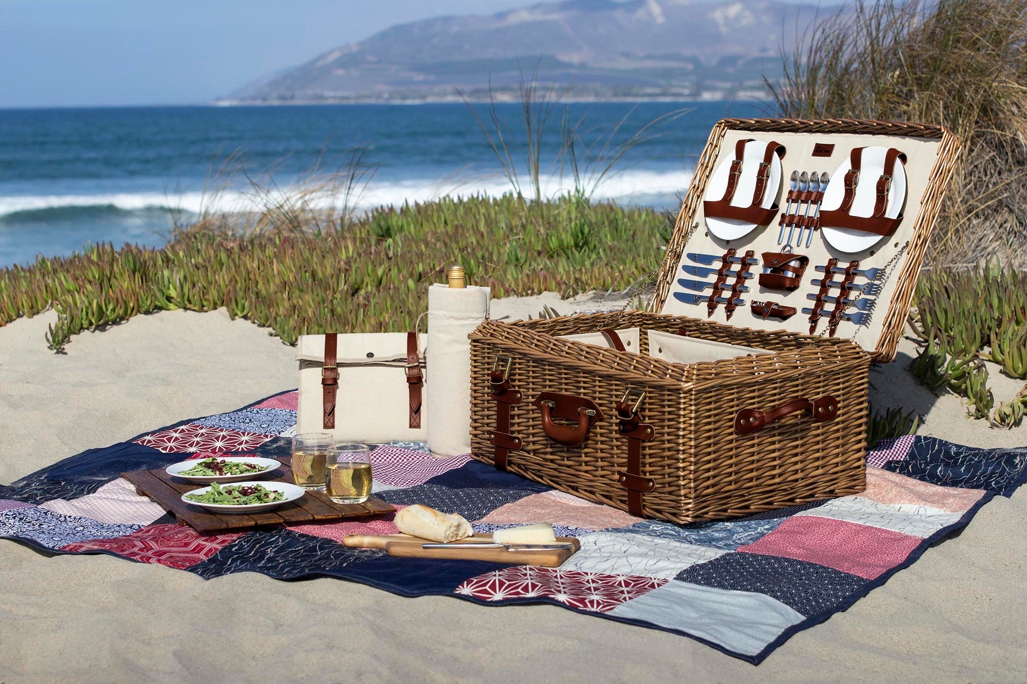 Charleston Picnic Basket