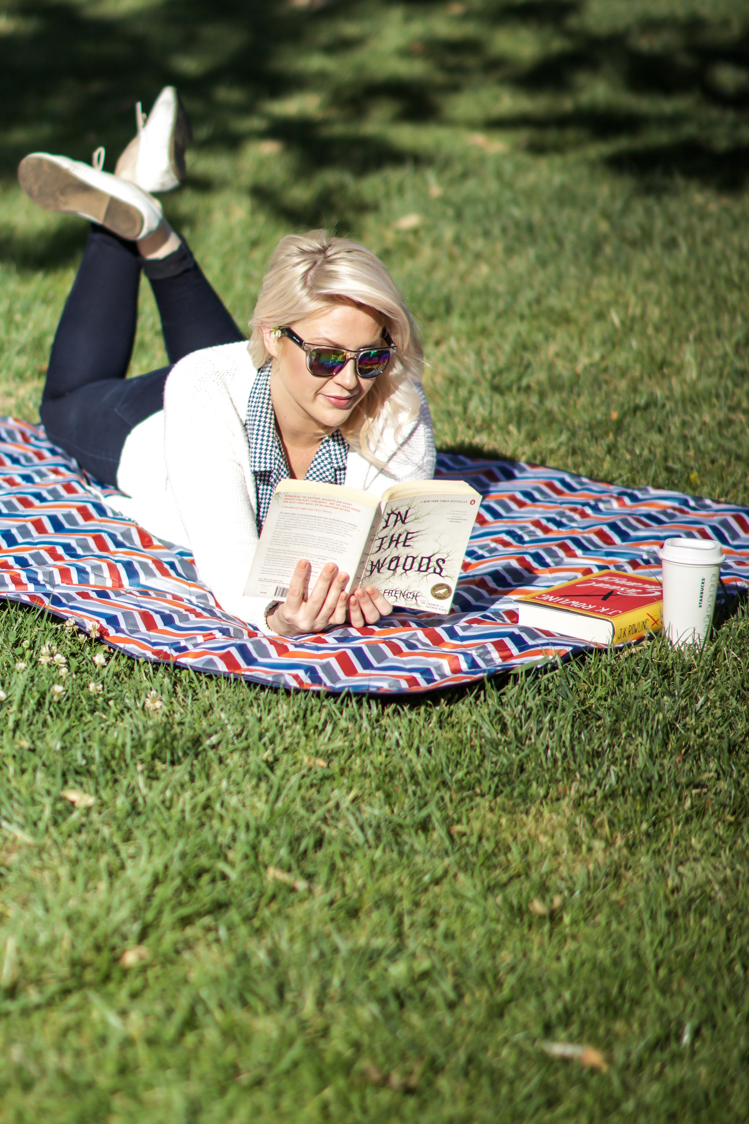 Vista Outdoor Picnic Blanket & Tote