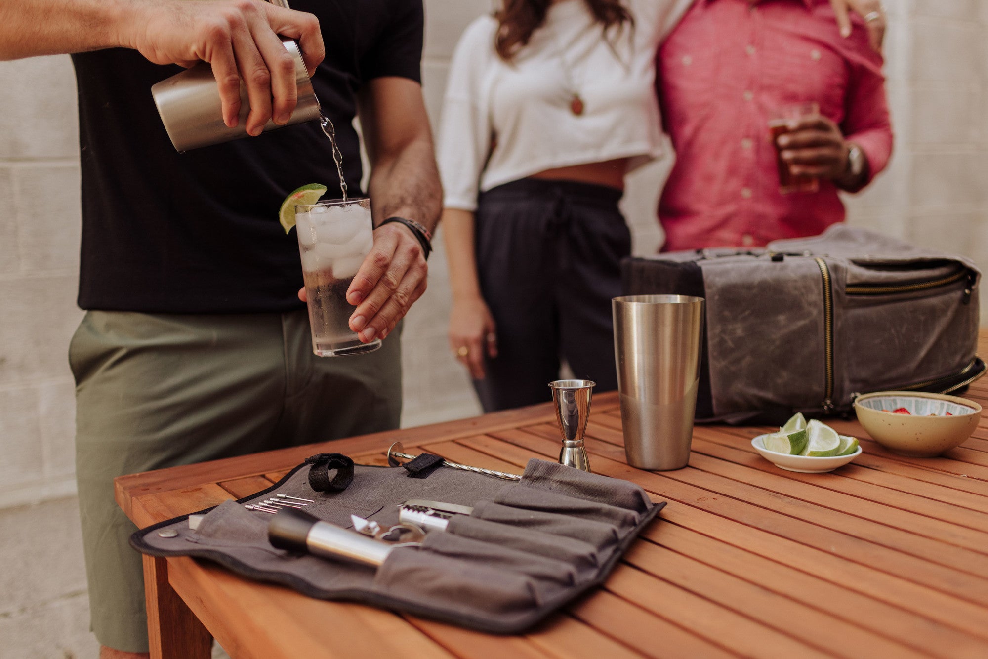 Bar-Backpack Portable Cocktail Set