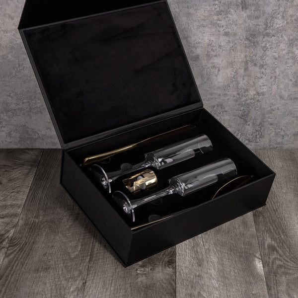 Arbane Champagne Glass Set with Cake Knife – PICNIC TIME FAMILY OF BRANDS