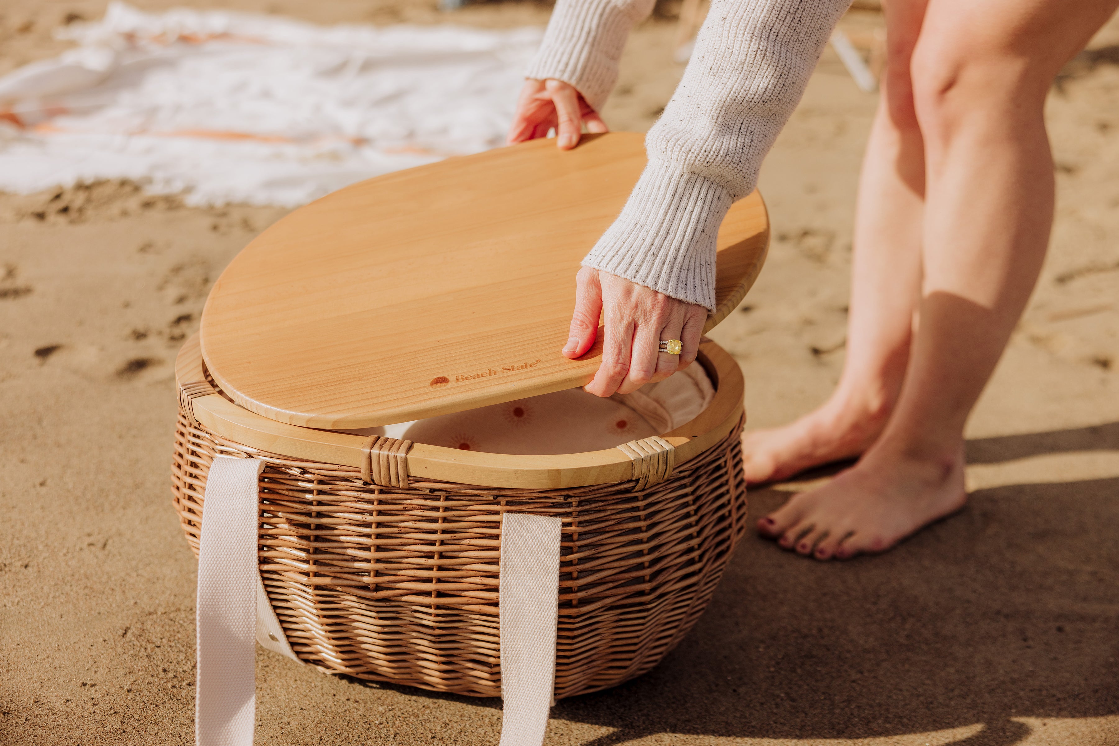 Castaway Insulated Cooler Picnic Basket