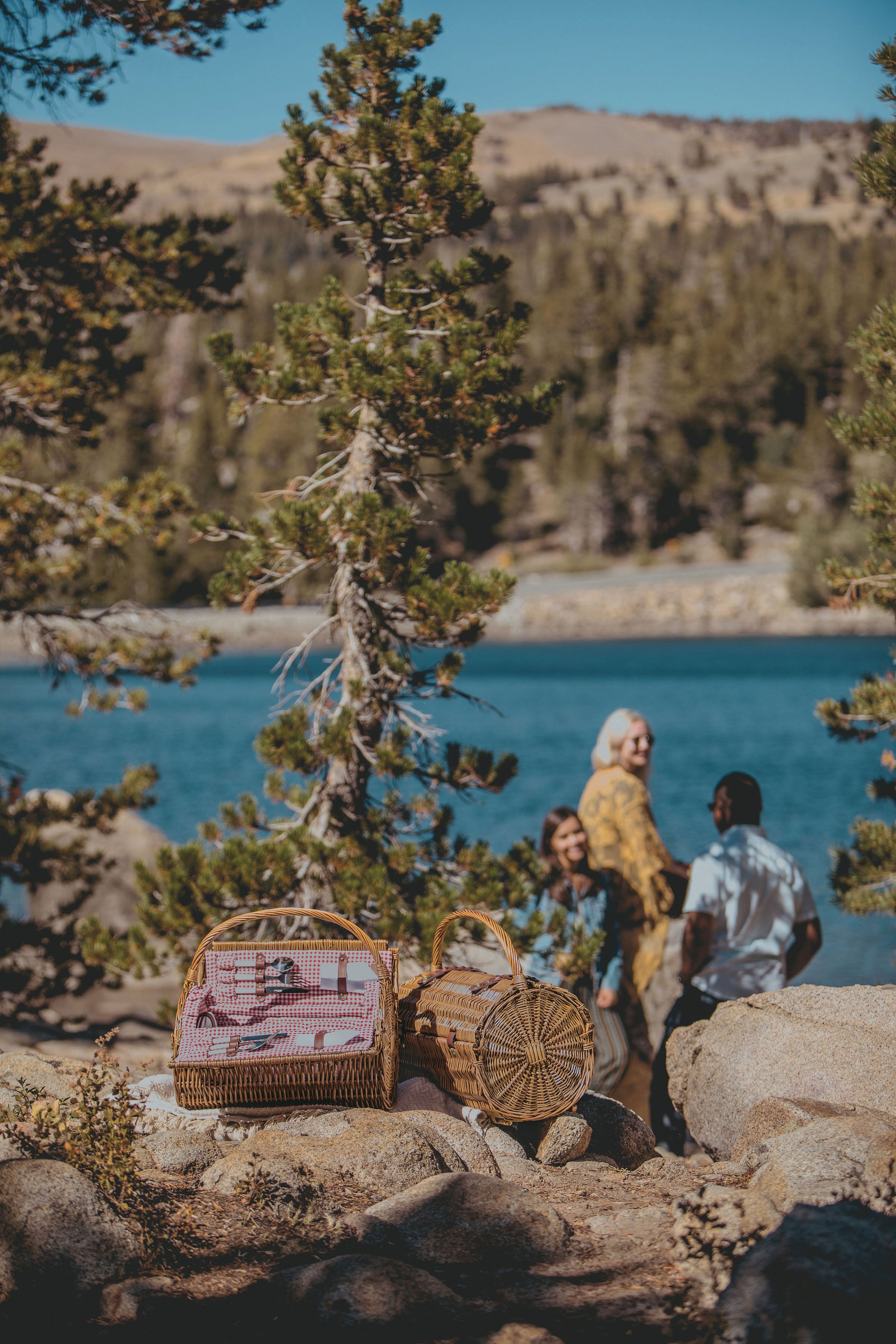 Barrel Picnic Basket