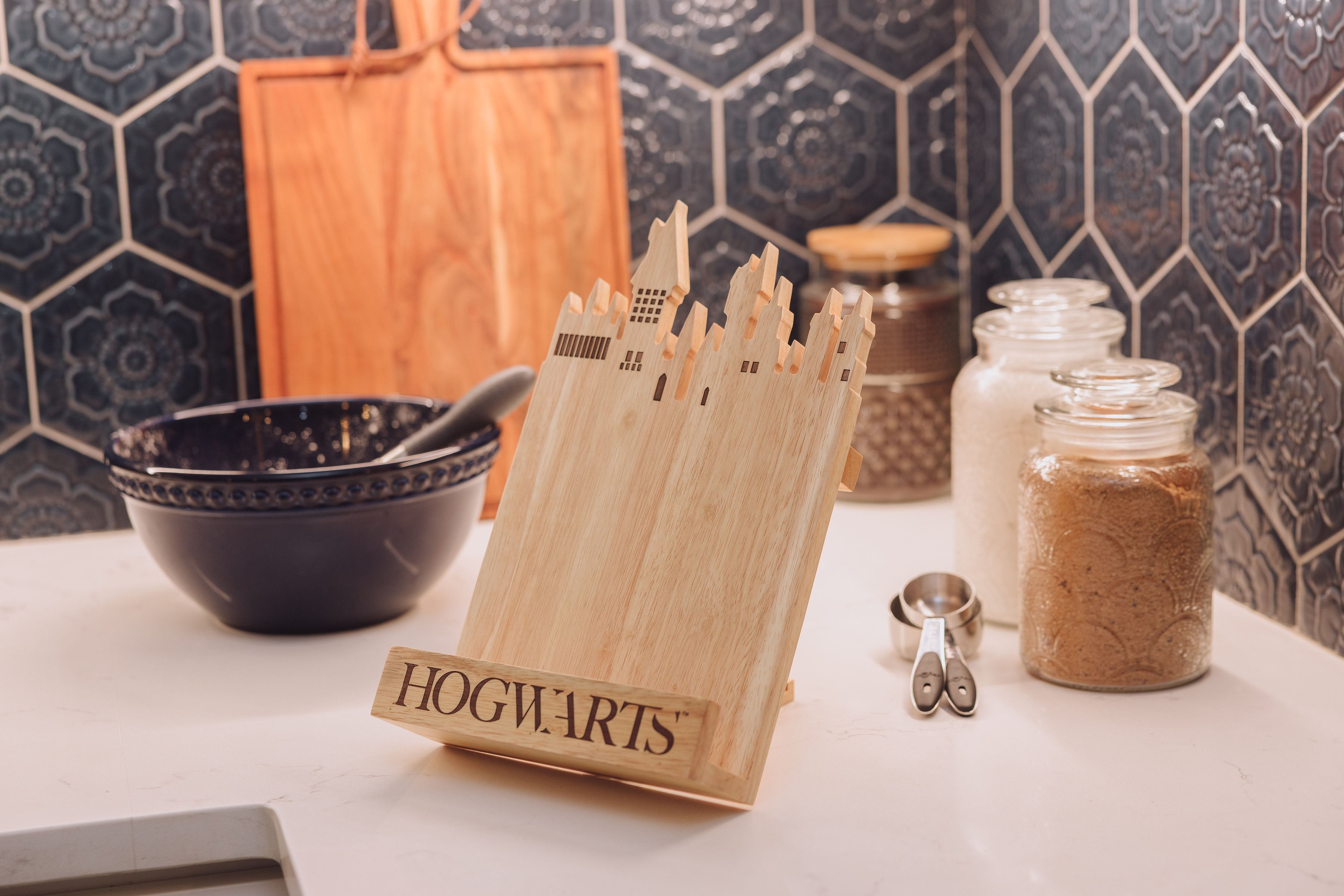 Harry Potter Hogwarts Cookbook Stand