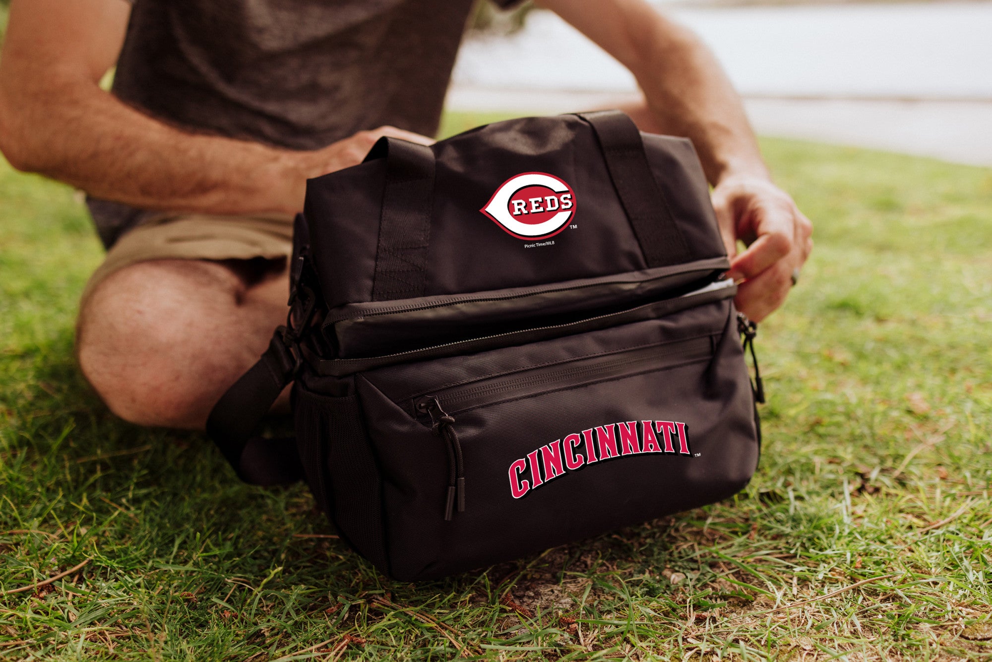 Cincinnati Reds - Tarana Lunch Bag Cooler with Utensils