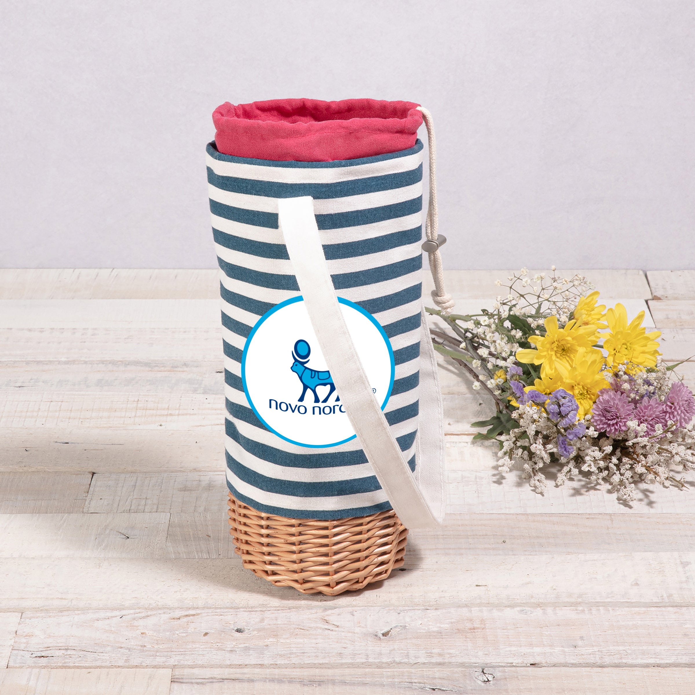 Malbec Insulated Canvas and Willow Wine Bottle Basket