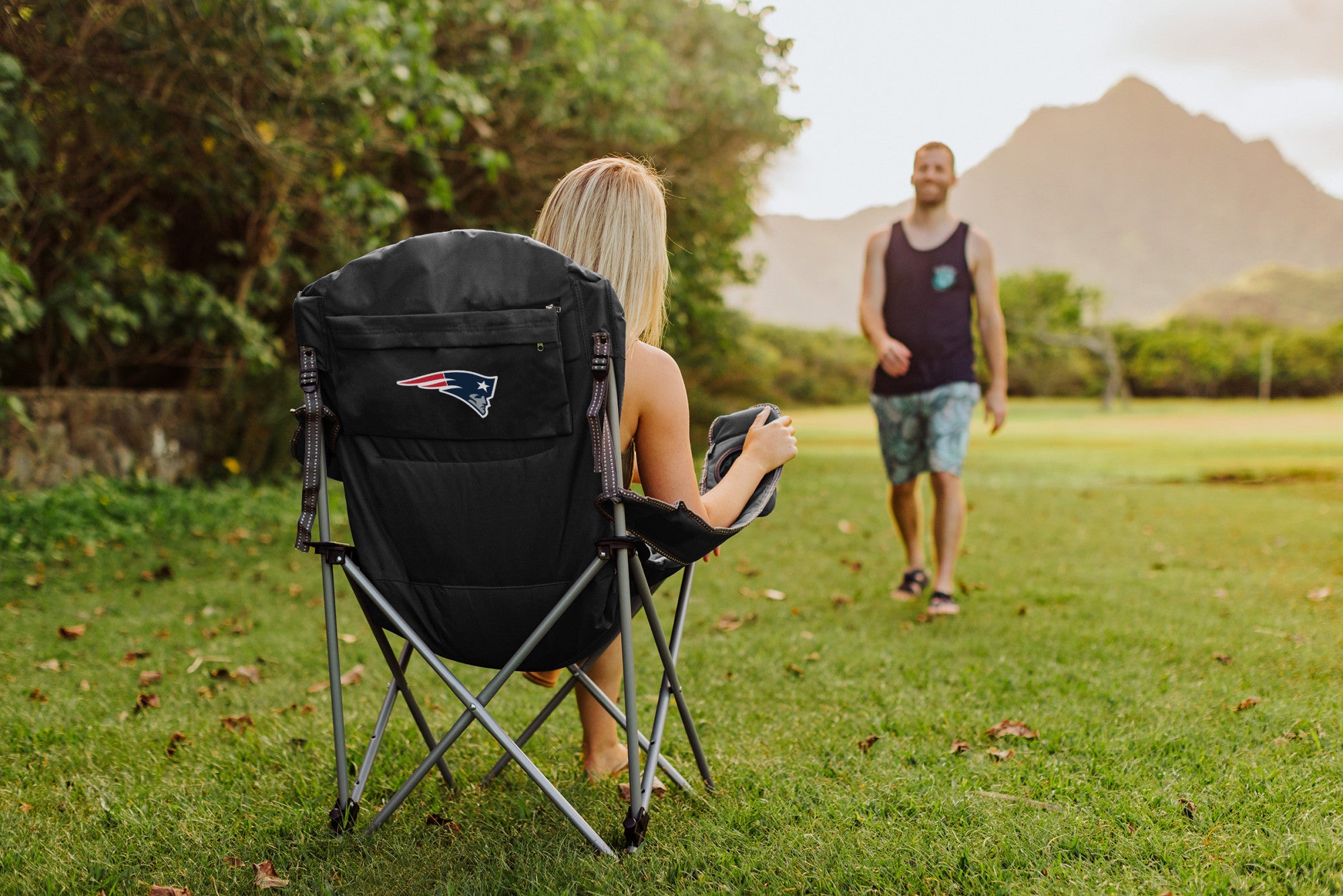 New England Patriots - Reclining Camp Chair