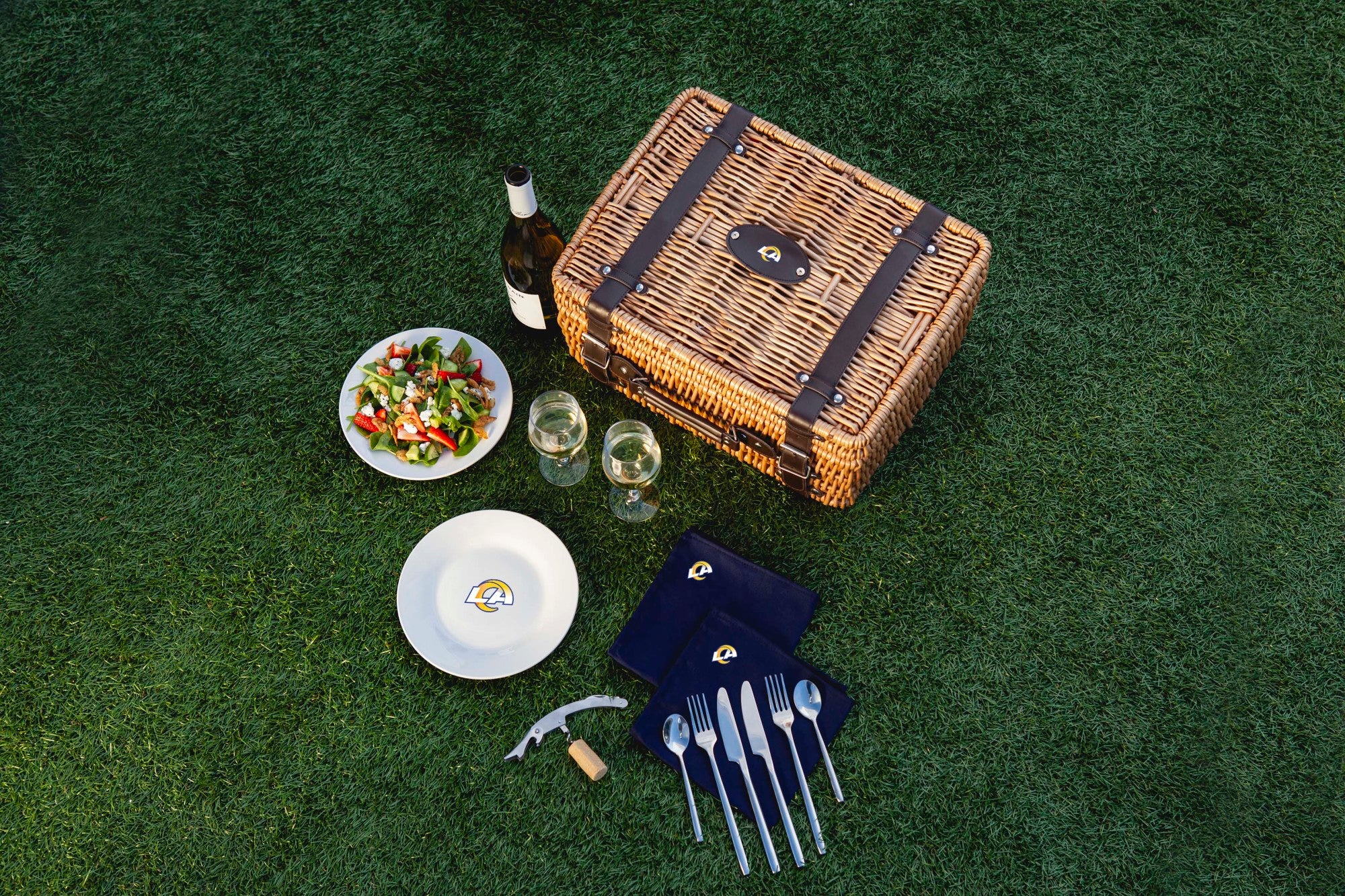 Los Angeles Rams - Champion Picnic Basket