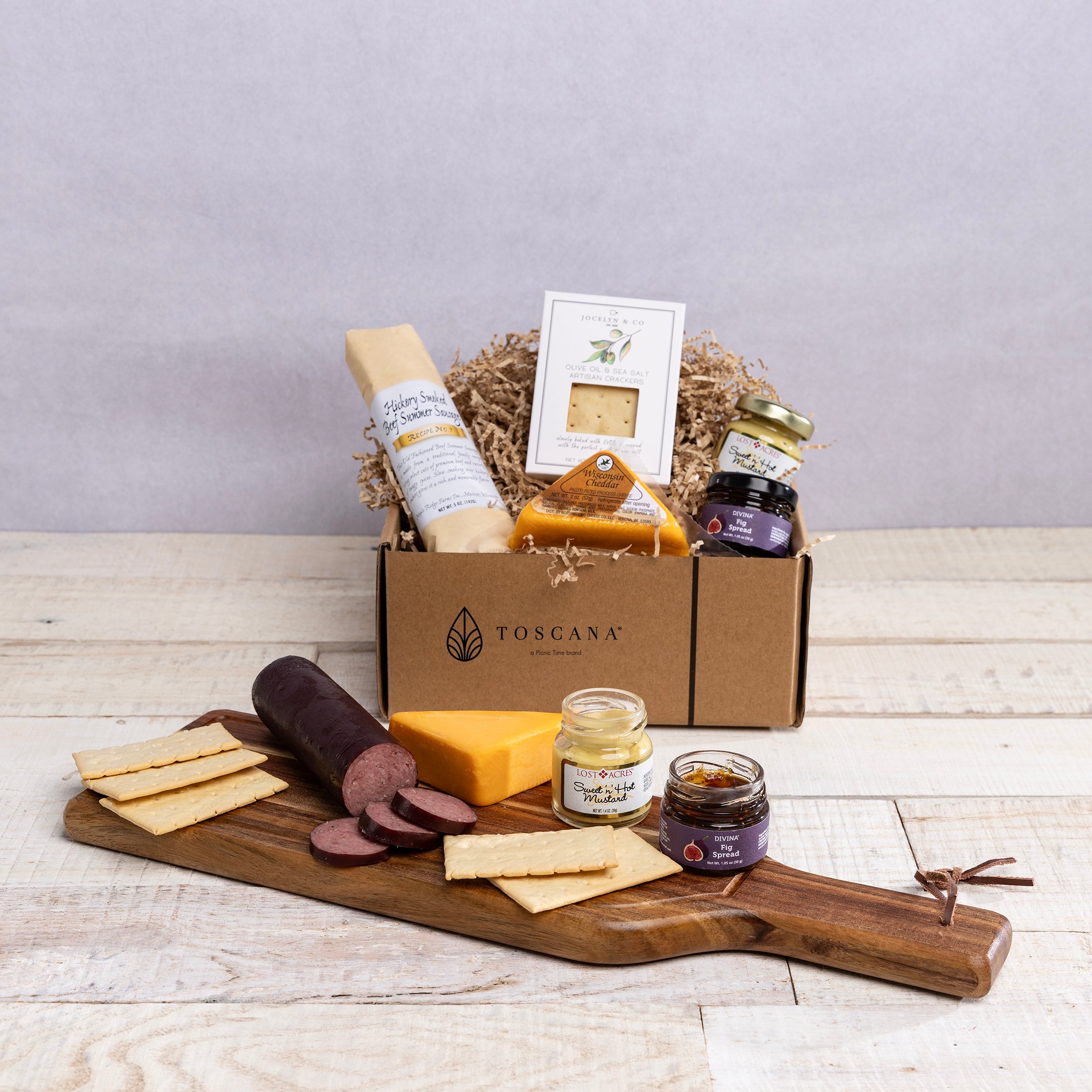 Botella Cheese Board with Gourmet Gift Pack