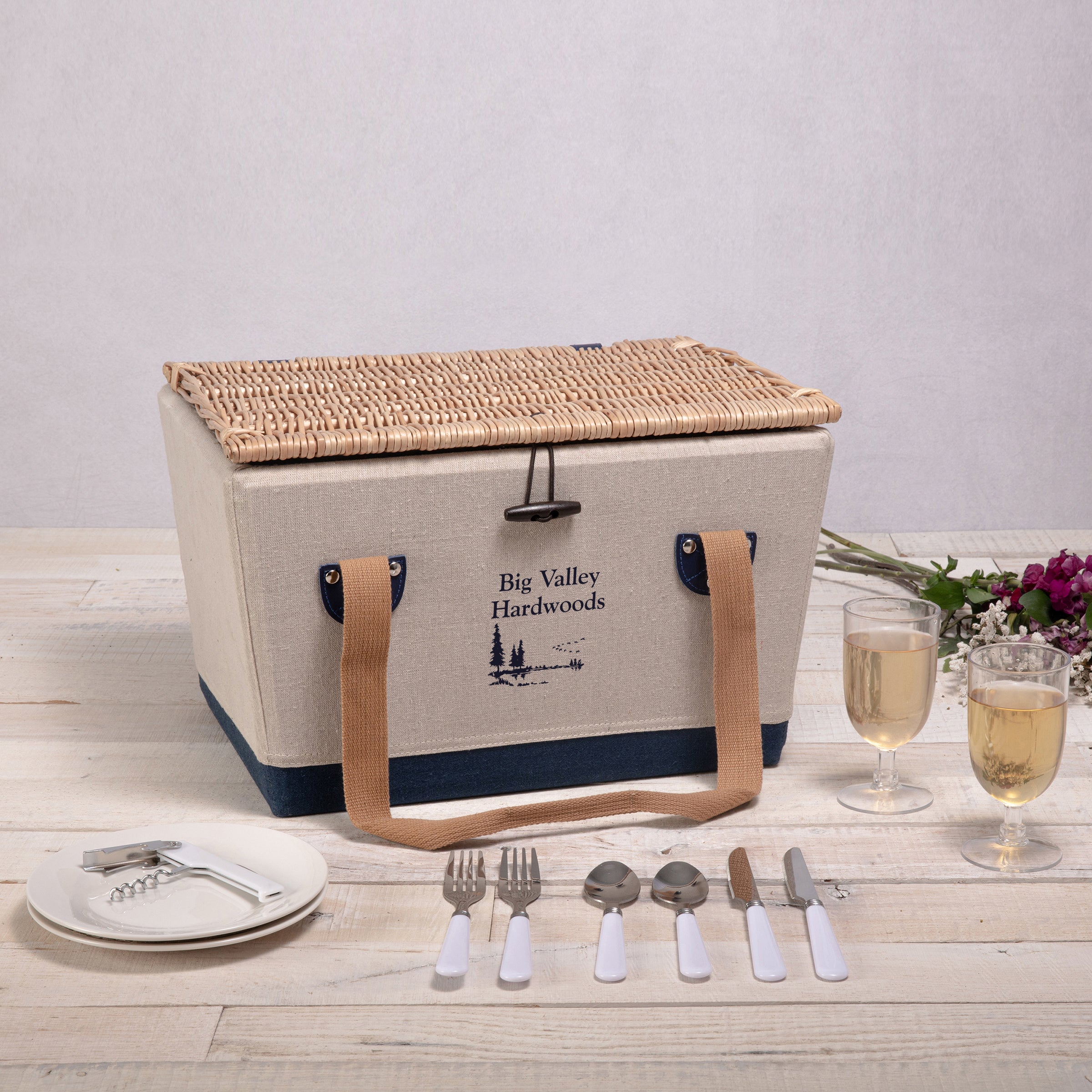 Boardwalk Picnic Basket for 2