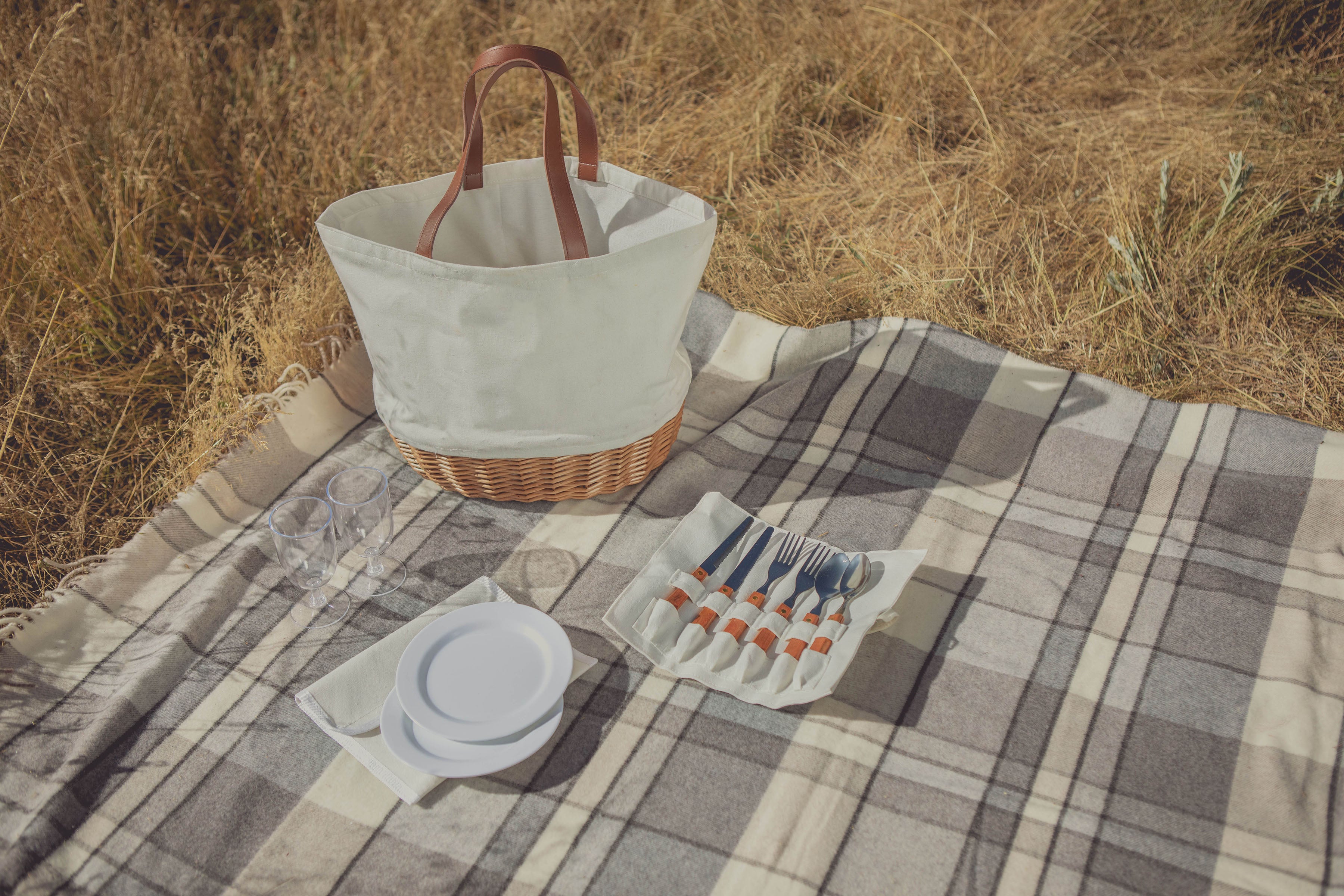 Arizona Cardinals - Promenade Picnic Basket