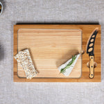 Buffalo Bills Football Field - Icon Glass Top Cutting Board & Knife Set