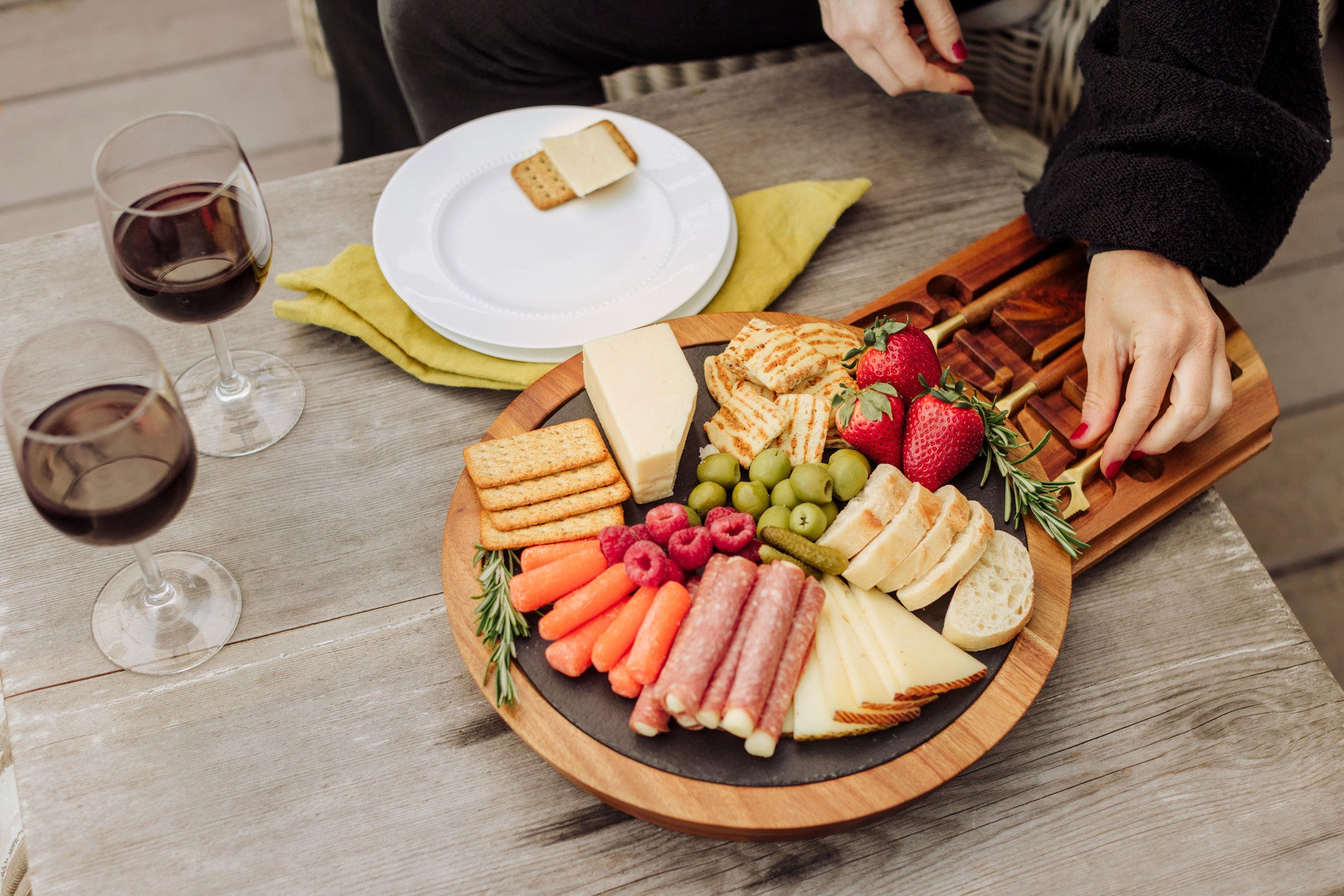 Atlanta Falcons - Insignia Acacia and Slate Serving Board with Cheese Tools