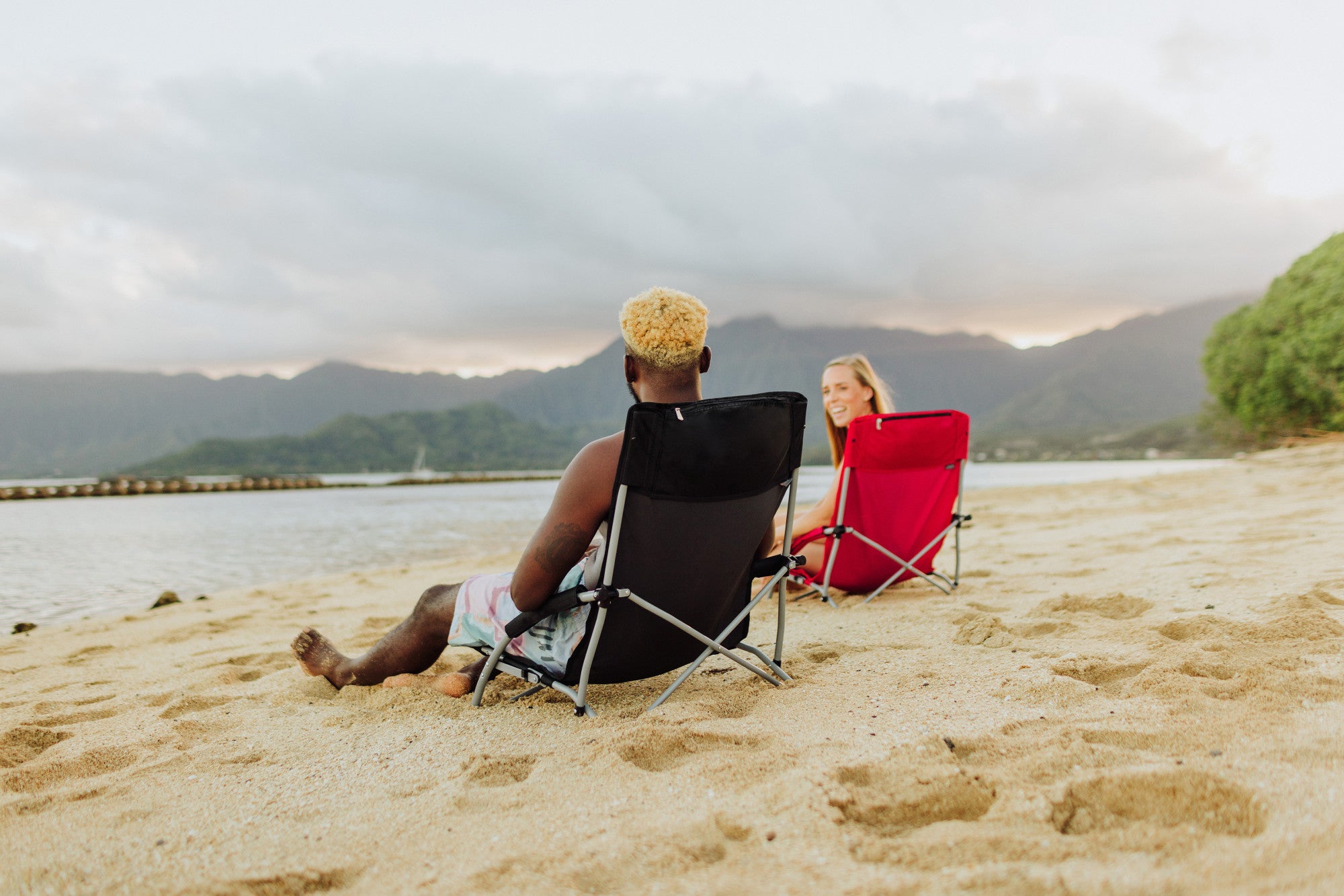 Indiana Hoosiers - Tranquility Beach Chair with Carry Bag