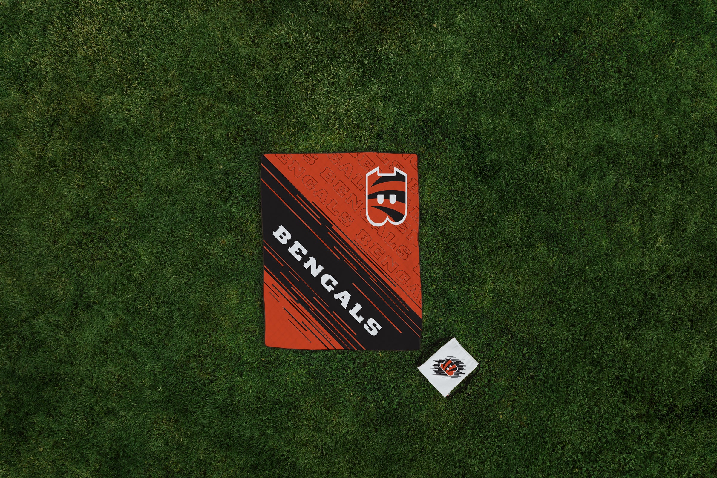 Cincinnati Bengals - Impresa Picnic Blanket