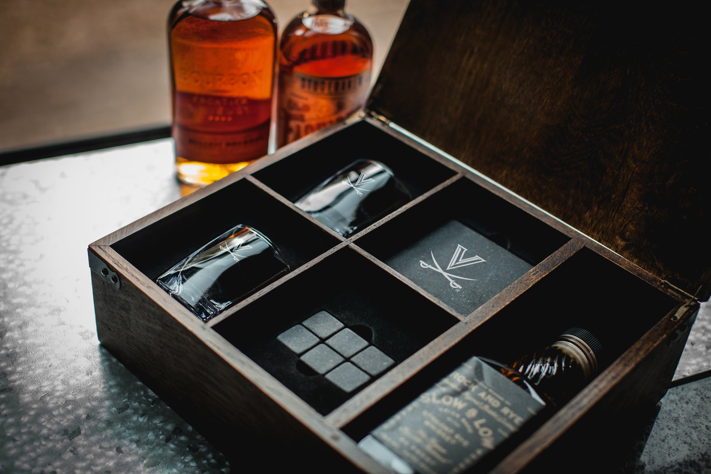 Virginia Cavaliers - Whiskey Box Gift Set