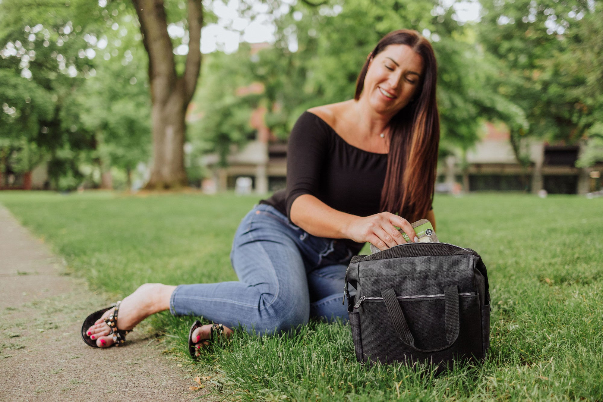 South Carolina Gamecocks - On The Go Lunch Bag Cooler