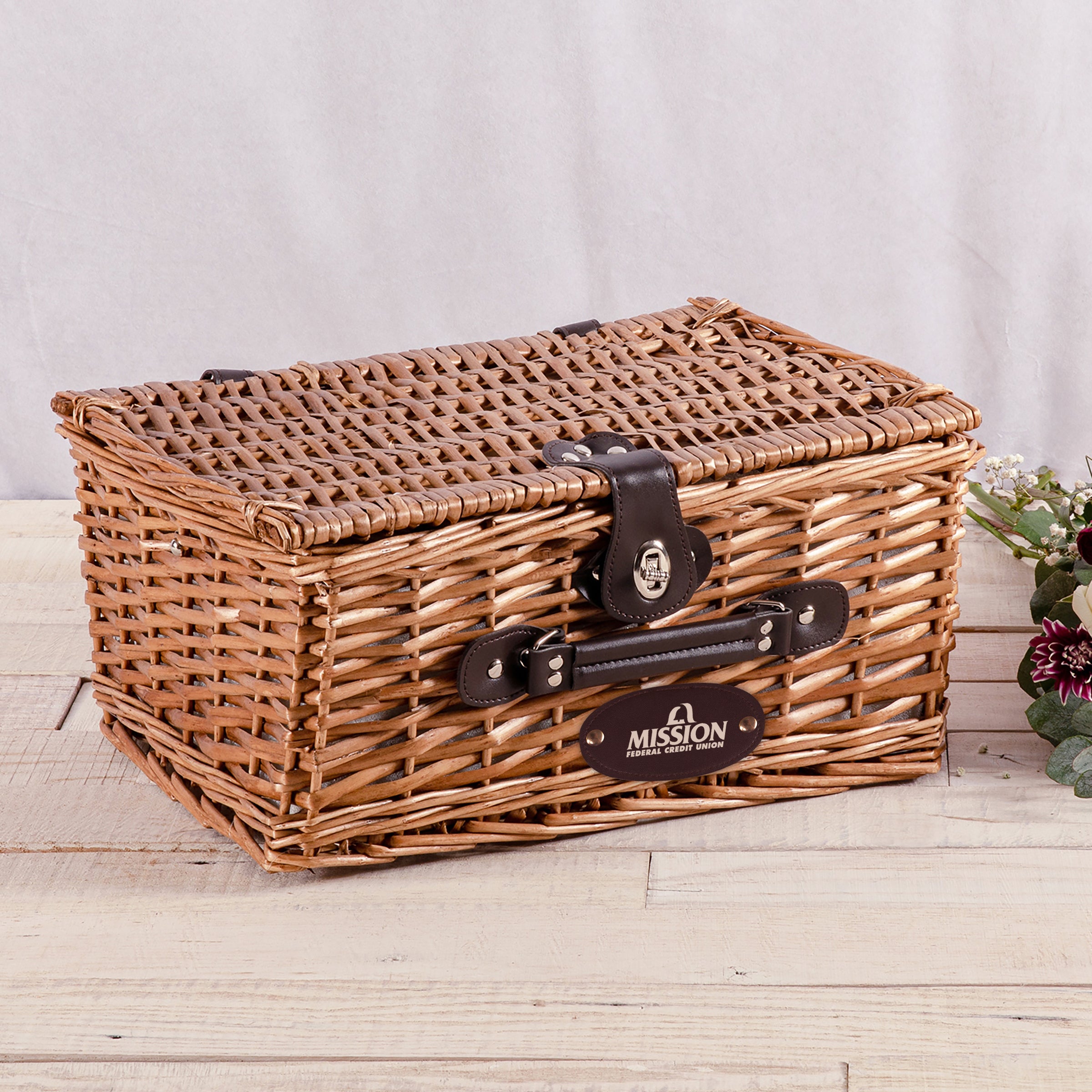 Classic Picnic Basket