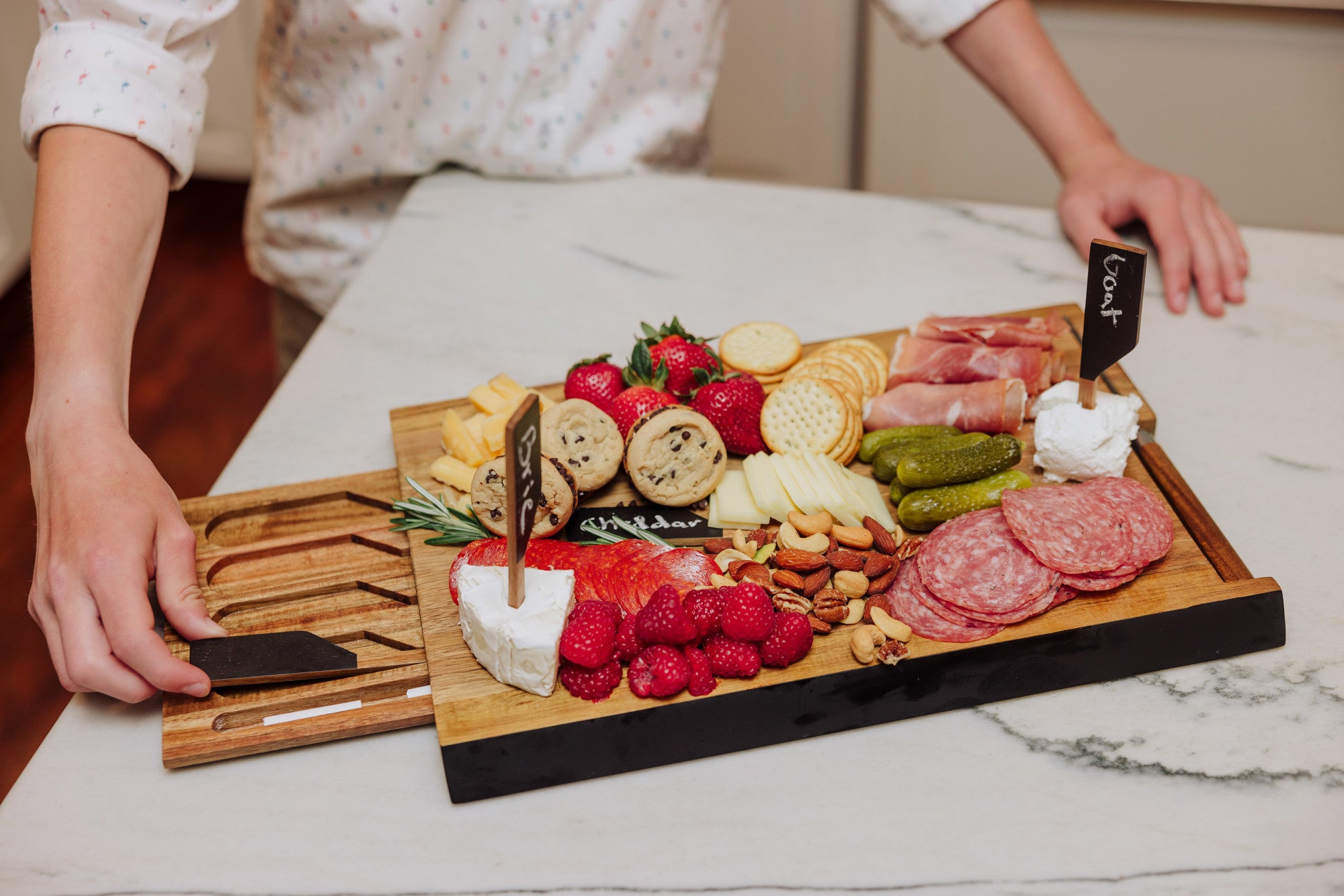 Formaggio Cheese Board and Tools Set