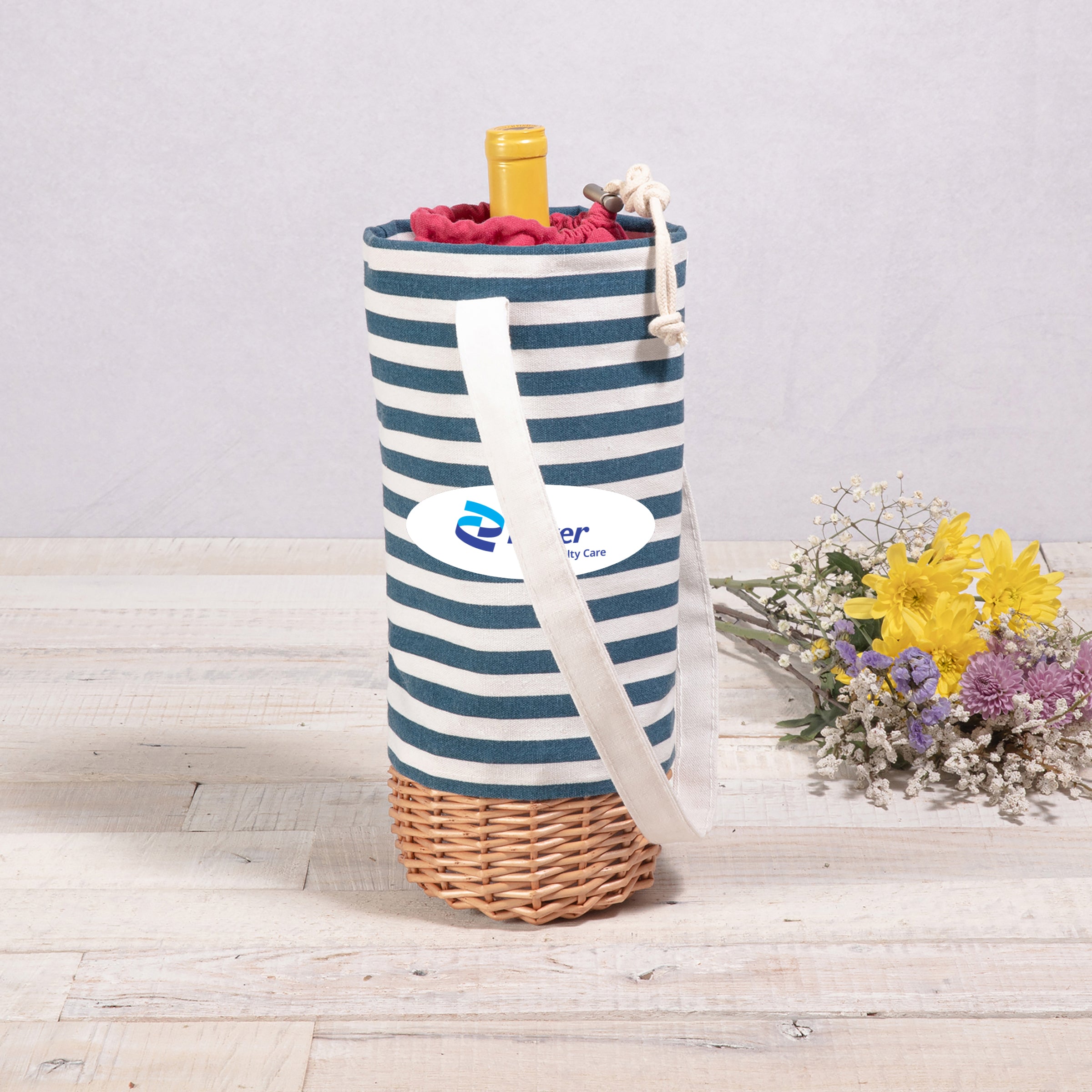 Malbec Insulated Canvas and Willow Wine Bottle Basket