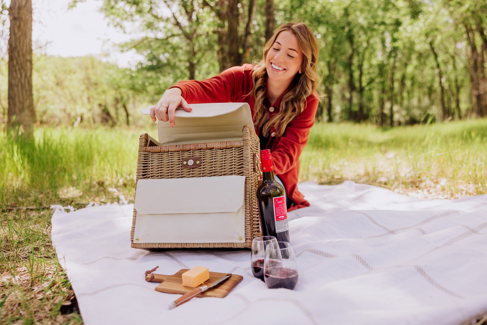 Corsica Grande Wine & Cheese Basket Backpack