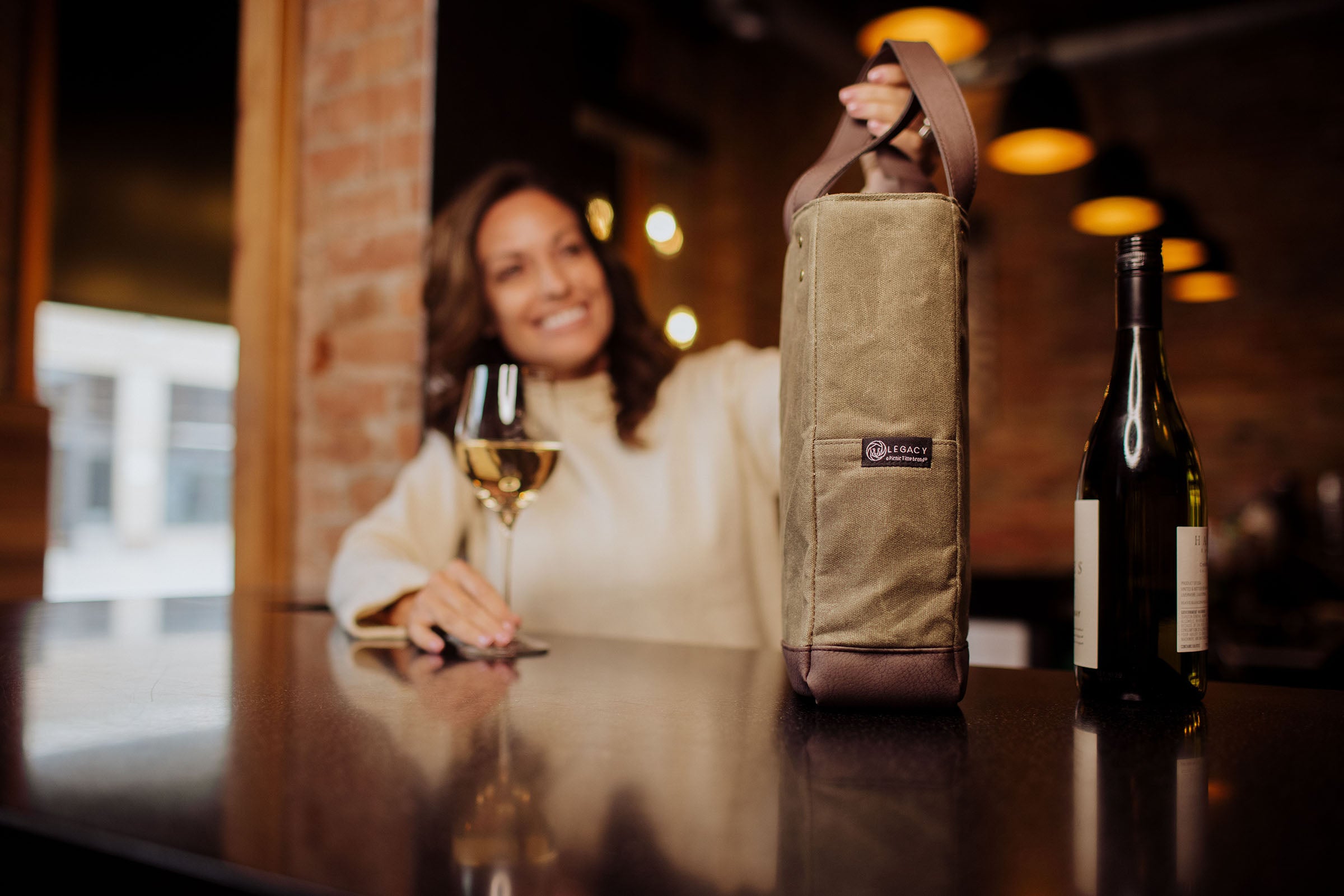 Atlanta Braves - 2 Bottle Insulated Wine Cooler Bag