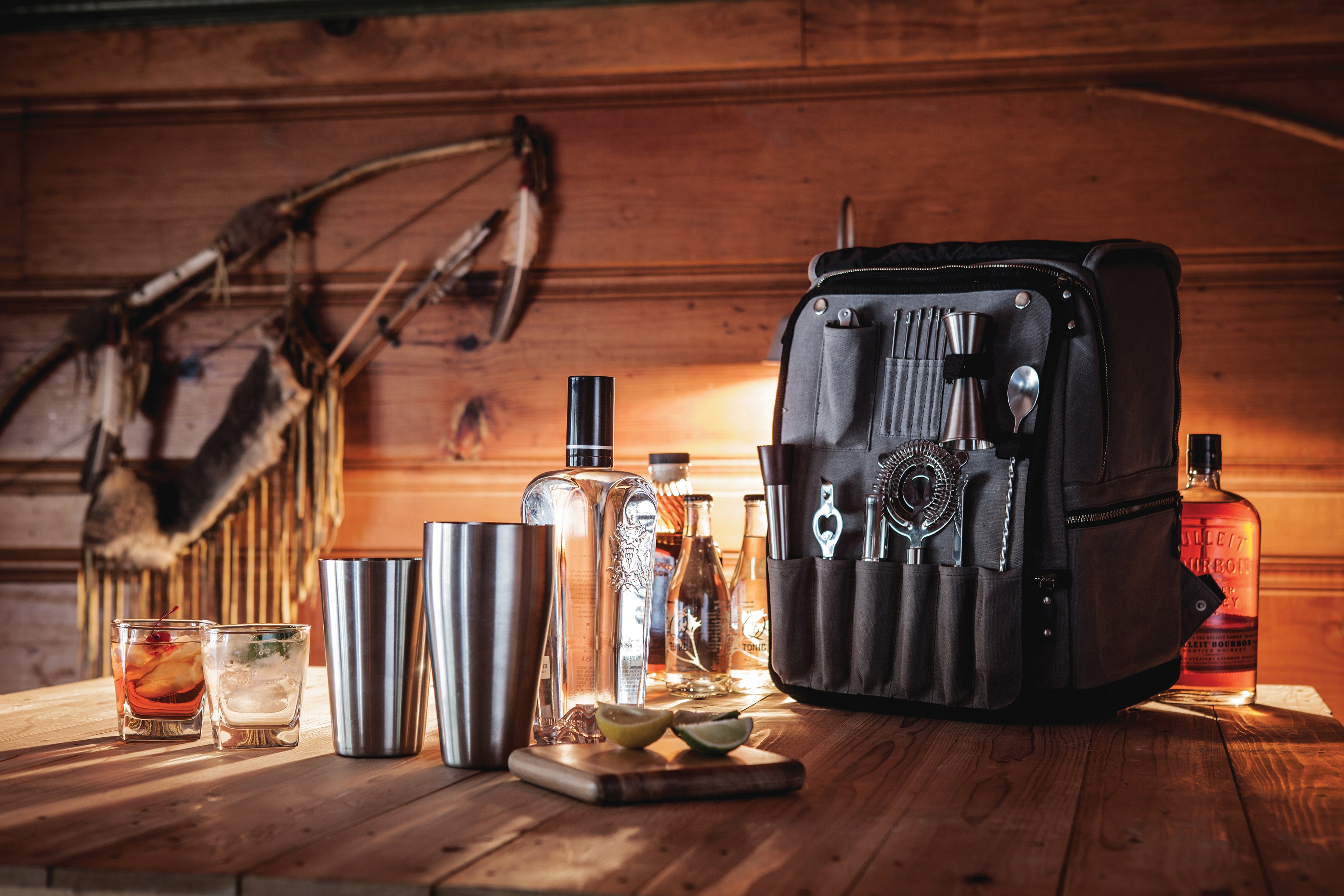 Bar-Backpack Portable Cocktail Set – PICNIC TIME FAMILY OF BRANDS